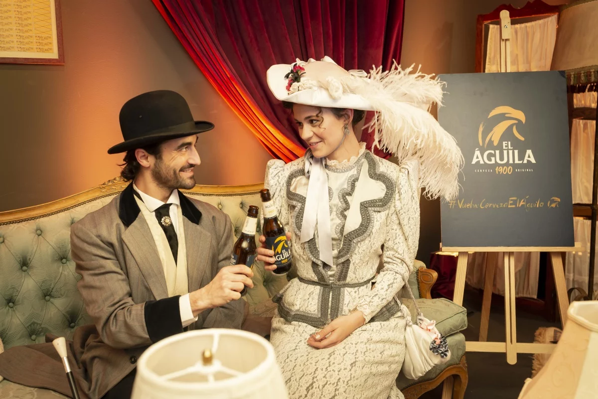 EL_aguila_1900-heineken-fotografo-nacho_urbon-profesionales-corporativos Actores de animación para eventos - Dancem Espectáculos