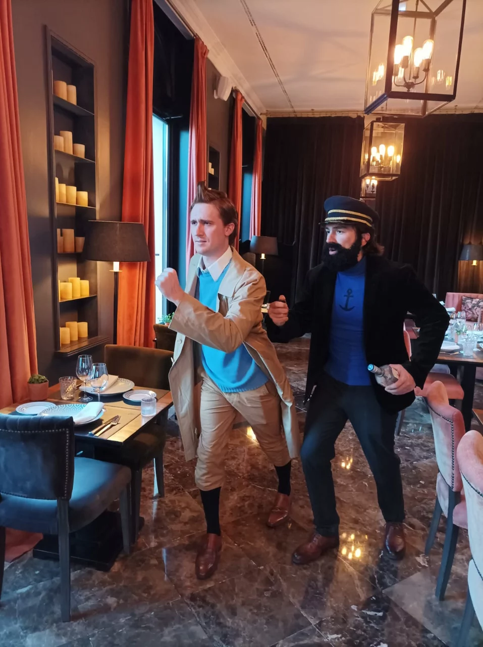 Tintin-2 Los actores de Dancem con Hergé